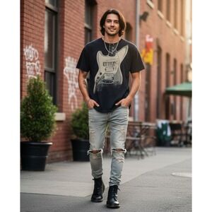 Vintage 2005 Nirvana Guitar T-Shirt Mens L Black Grunge Rock Concert Distressed